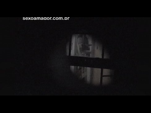 ❤️ Блонді таємно знімає на відео сусідський вуайерист, прихований за порожнистими цеглами ️ Російське порно у нас uk.com-porn-kai.ru