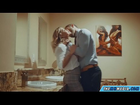 ❤️ Коли грудаста блондинка спокушає вас у громадському туалеті ️ Російське порно у нас uk.com-porn-kai.ru